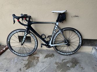 Giant Propel Advanced Carbon Road Bike