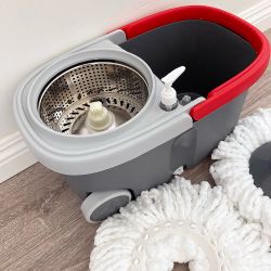 New In Box $25 Spin Mop Bucket Floor Cleaning System With Wheels Include 2 Microfiber Replacement Head