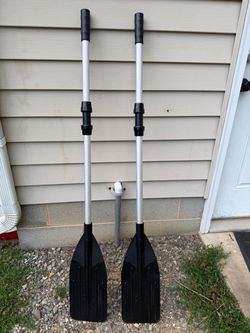 2 Boat/Kayak Oars