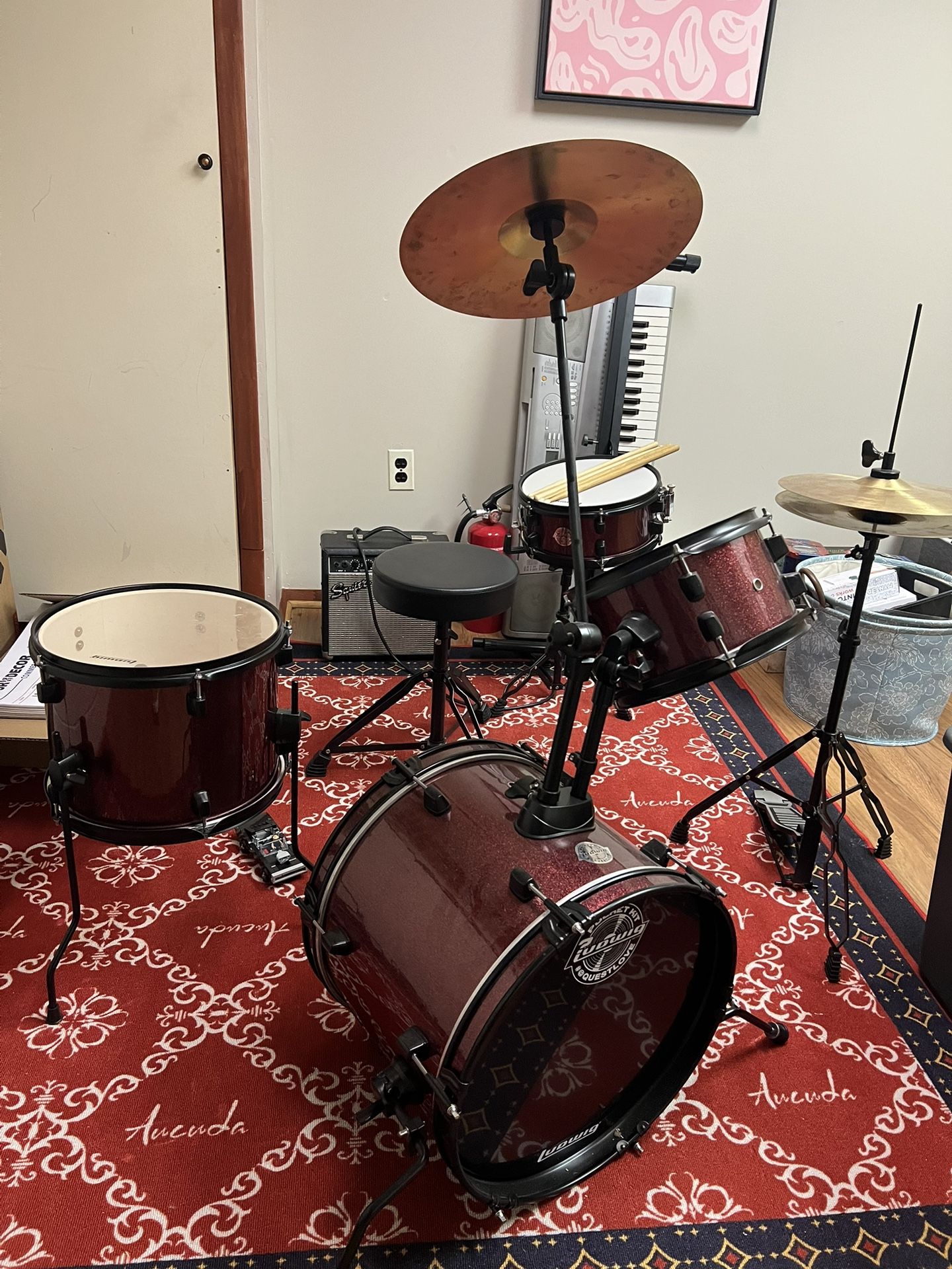 Ludwig Questlove Pocket Kit 4 Piece Red Sparlke Drum Set
