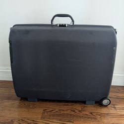 Measurements are approximately 28 x 9 x 23


The product is a vintage Samsonite Oyster hard shell suitcase in black, made of polypropylene