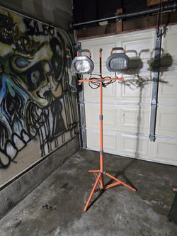 HDX 12000 WATT Lifht With Telescopic Tei-Pod Mount