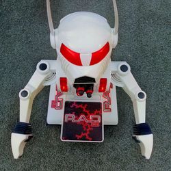 1999 Retro Working R.A.D. 2.0 Radio Controlled Robot  Remote & Charger*