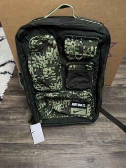 Nike Utility Elite (32L) Backpack Camo Sequoia/Alligator DQ5224-355 NWT