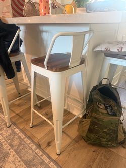 Barstools x4