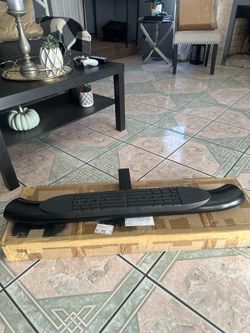 Towing hitch for trucks and SUVs