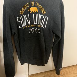 UCSD Men Size Small Hoodie