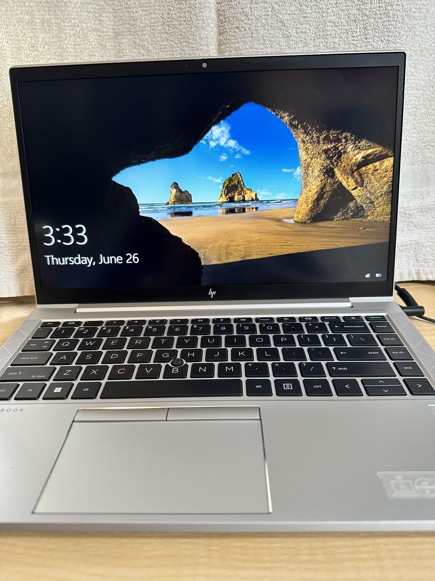 14” HP Elitebook Laptop + Charger , 845 GB [FOR PARTS ONLY!]