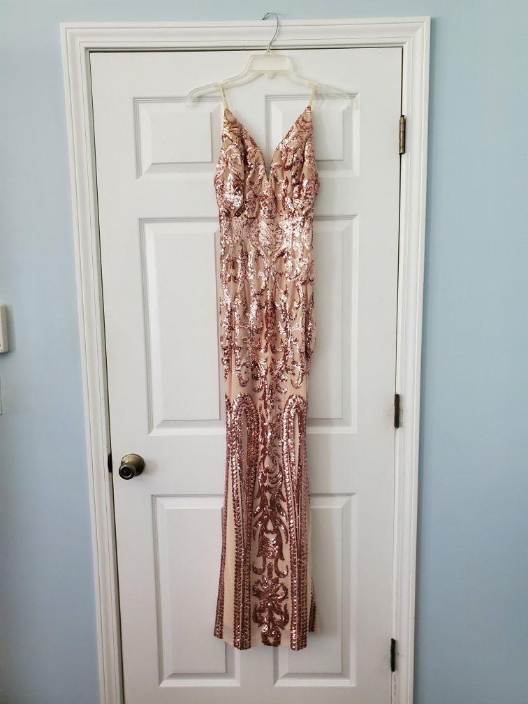 New, Never Worn, Size Small Prom/Formal Dress...OBO