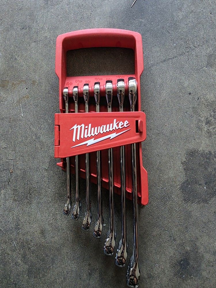 Milwaukee Wrench Set