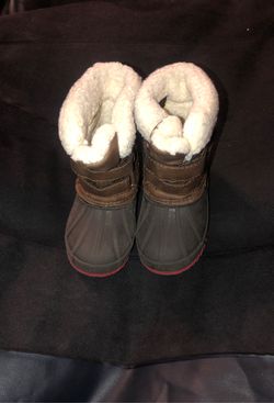 Toddler winter boots size 5c