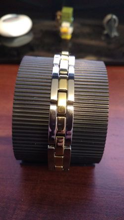 Metal bracelet