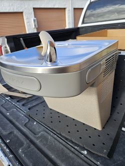 ELKAY EZSDLF Single Drinking Fountain: On-Wall, Non-Refrigerated, 19 7/8 in Ht, Gray, Filtered