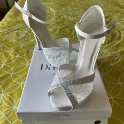 Lace Rhinestones Peep-toe White Heels Size 8.5 