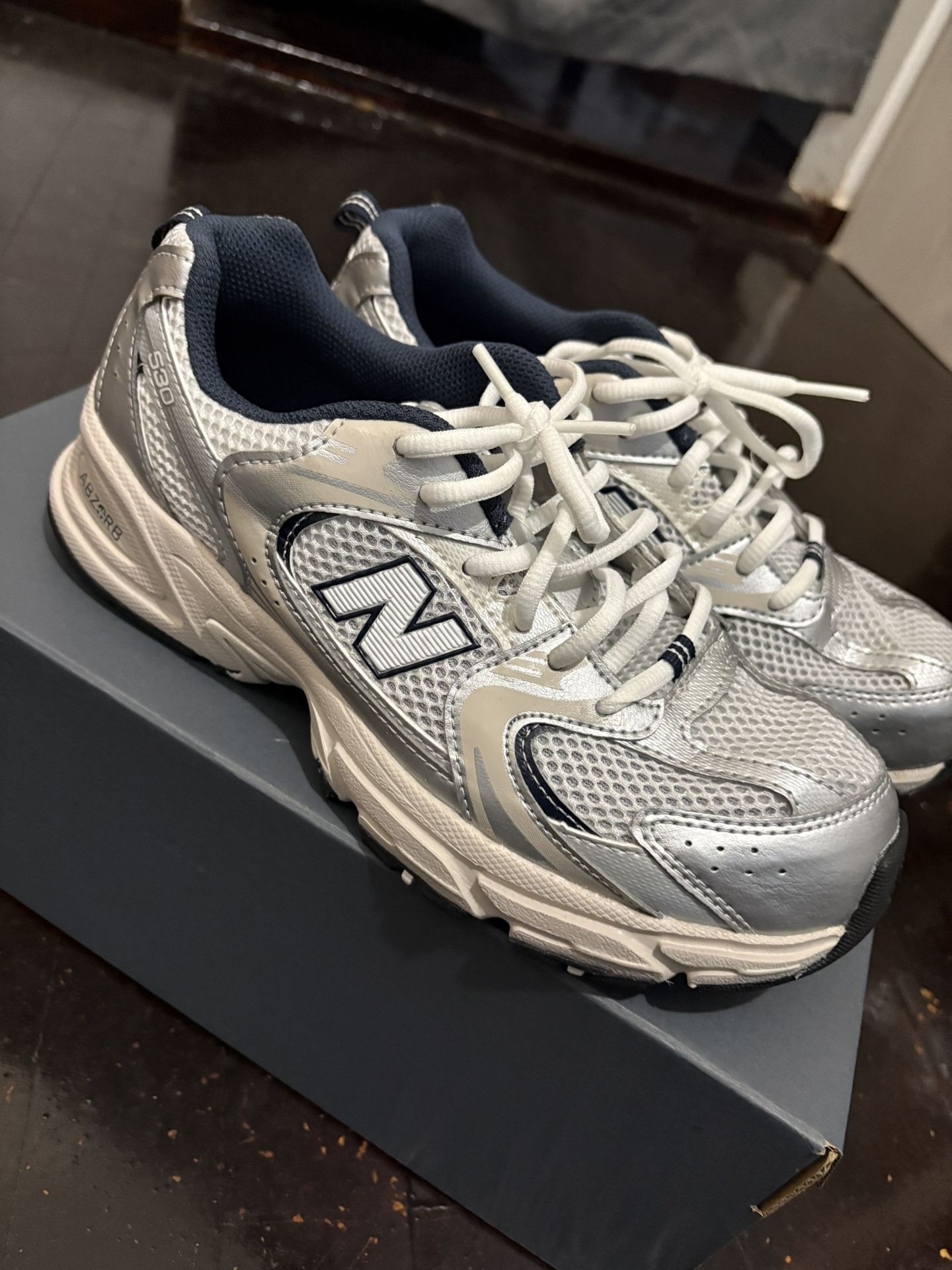 Never Worn! New Balance