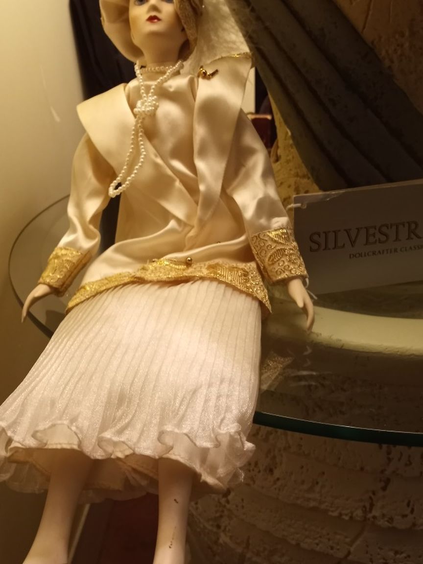 1920's Flapper Lady Porcelain Dool By Silvestri Doll Crafter Classics 1987.