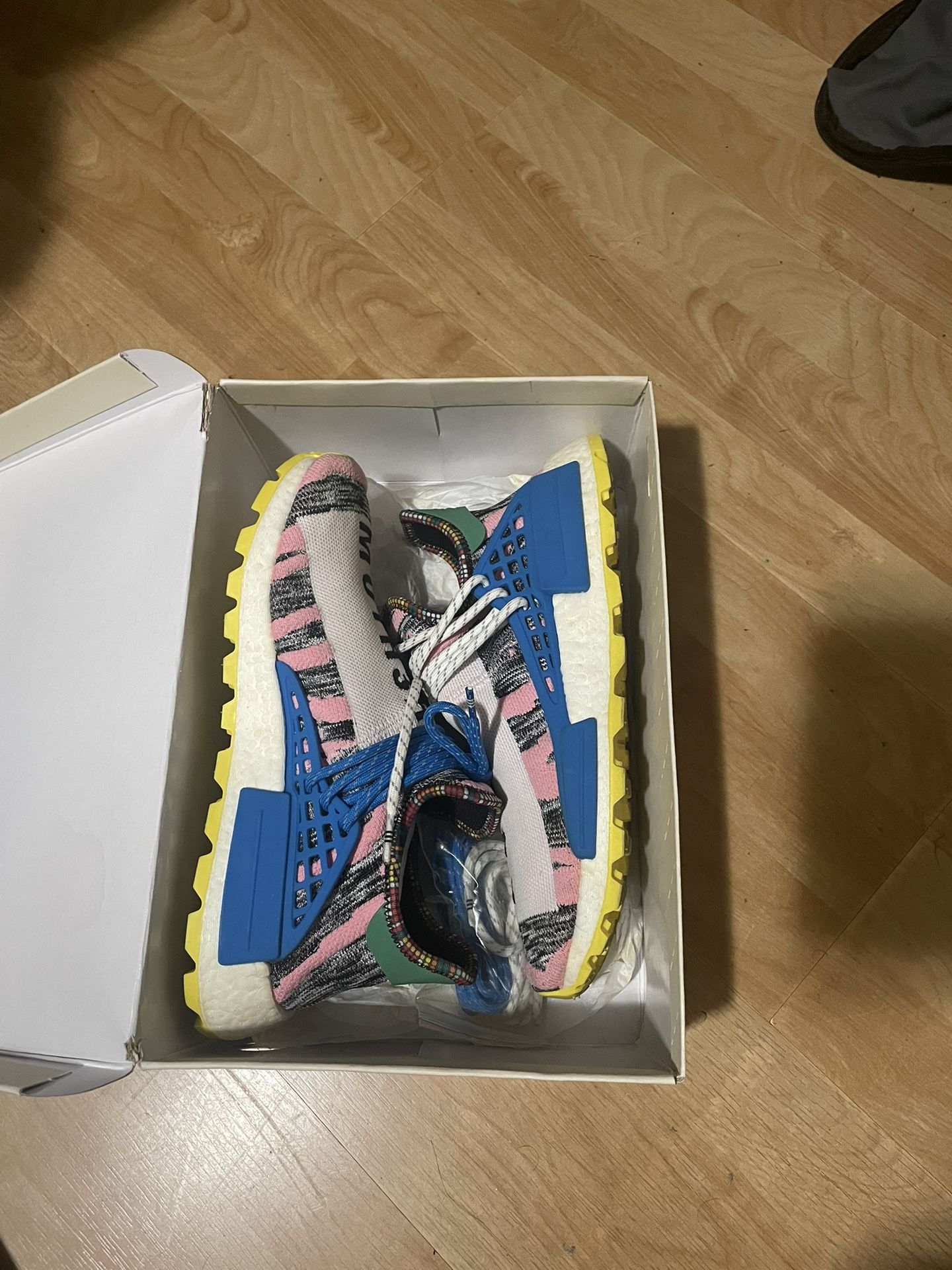 Adidas Pharrell Williams Mother Land