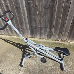 Smart upright squat assist machine