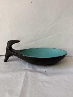 Mid Century Modern Handled & Footed Ceramic Bowl/Dish Featuring a Black Exterior & a Turquoise Glazed Interior