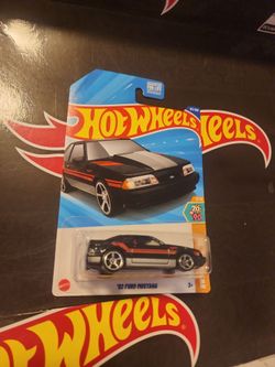 Hot Wheels 92 Ford Mustang