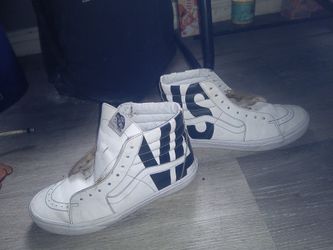 Size 9 High top Vans (Second-hand-item)