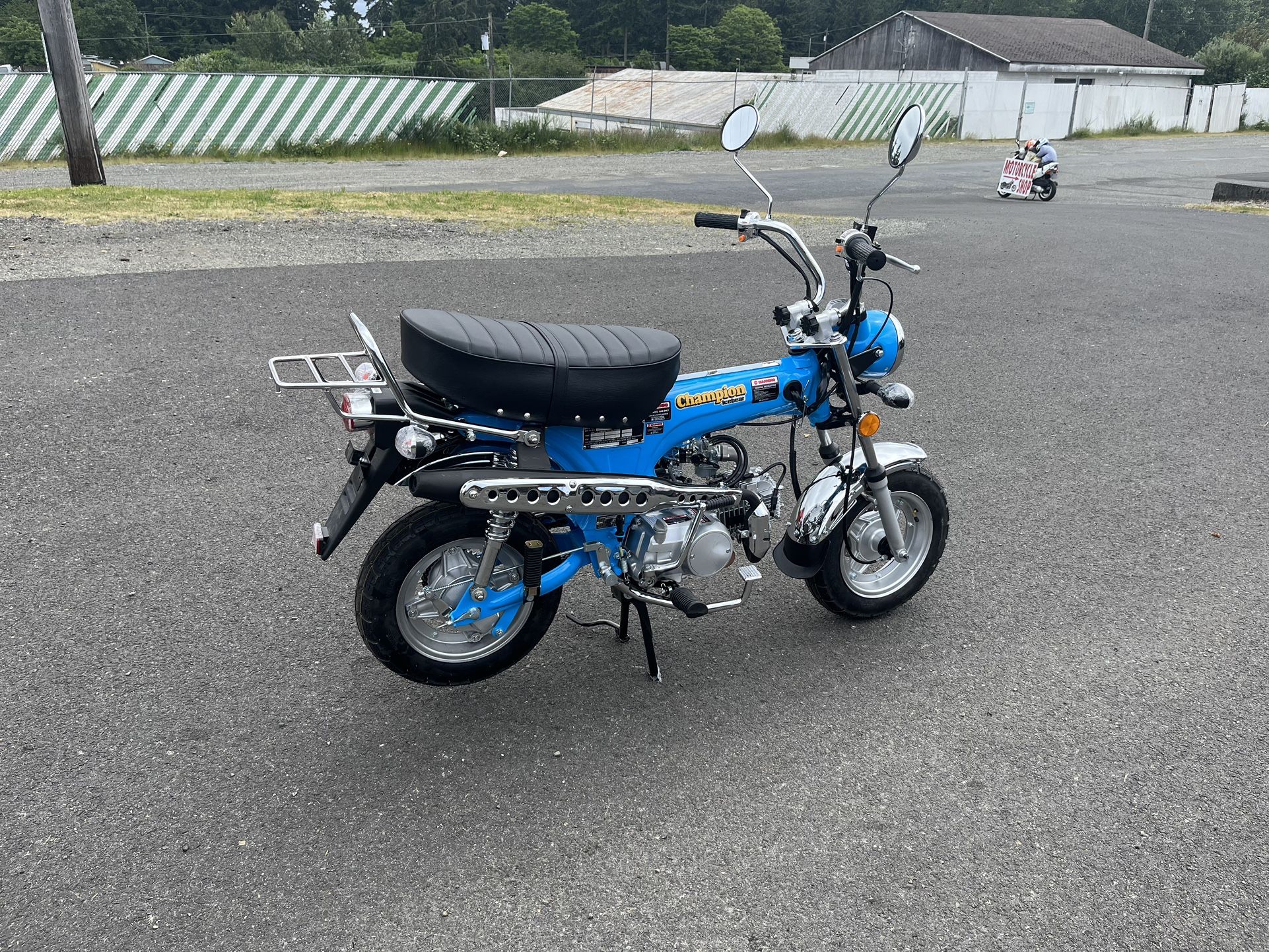 Brand New 125cc Semi Auto Champ! Like Honda Ct Scooter Scooters Moped