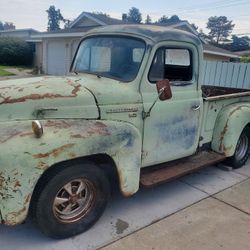 1953 International Short Bed Pickup 