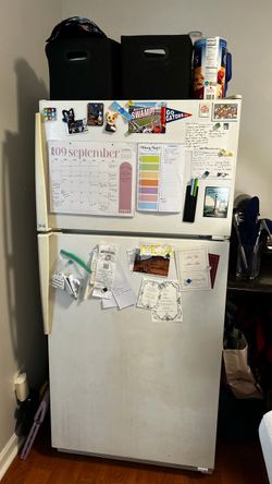 White Top-Freezer Refrigerator