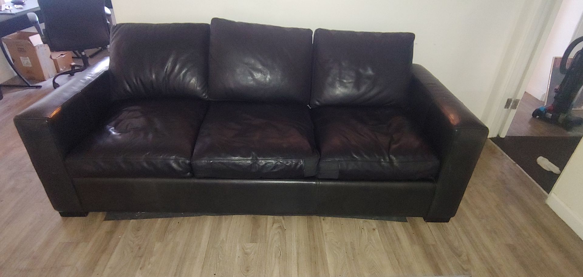 Black Leather Hide A Bed Couch/Sofa $125