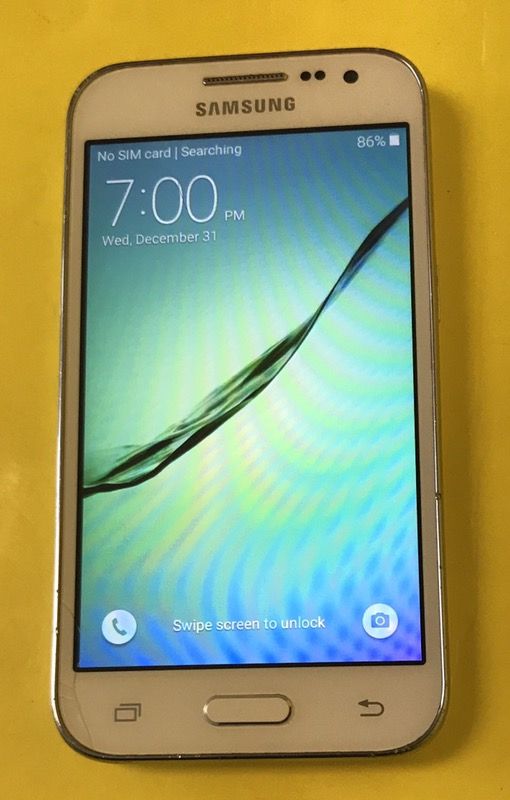 Samsung Galaxy Core Prime SM-G360T - 8GB - White (T-Mobile) Smartphone - GOOD WORKING CONDITION - SMALL CRACK ON THE CORNER