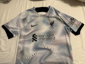 Nike Liverpool Soccer Jersey L