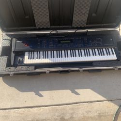 Used Ensoniq ZR-76 64 Voice Expandable Stage And Studio Keyboard Synthesizer MAKE OFFER THANKS !