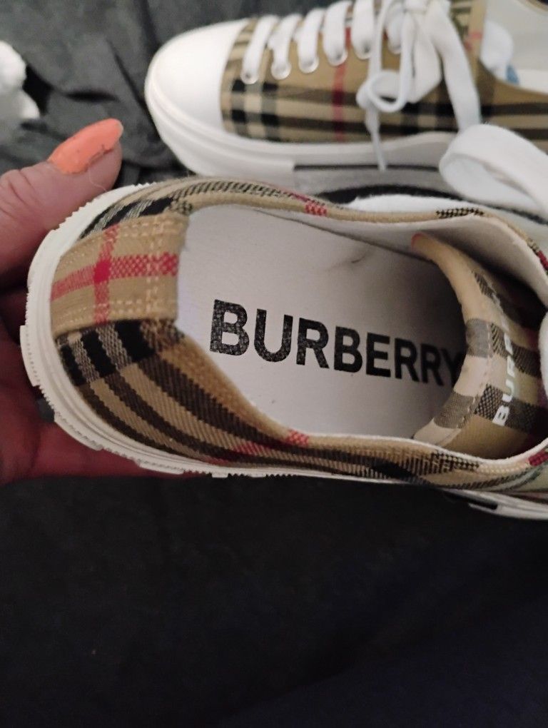 BURBERRY PlAID SNEAKERS