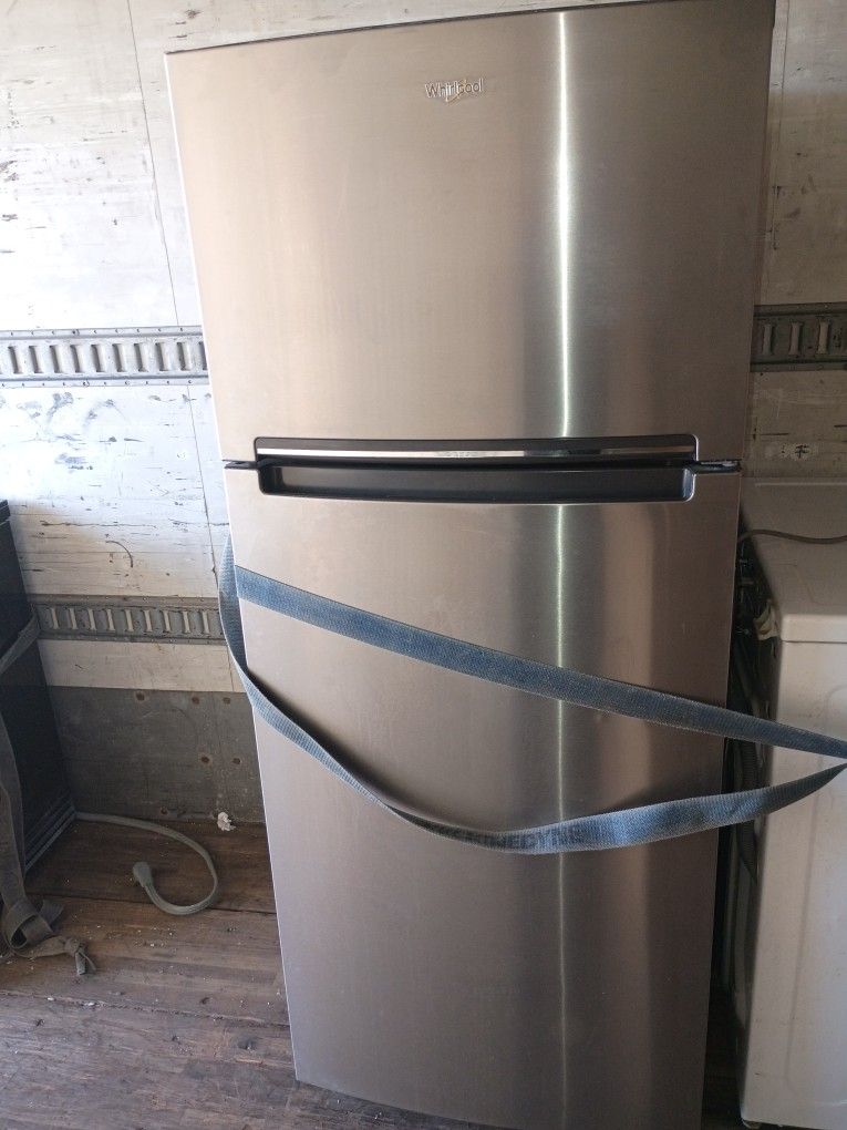 Refrigerator Stove Bundle 