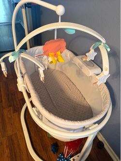 Fisher-Price Soothing Motions Bassinet