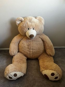 Giant teddy bear