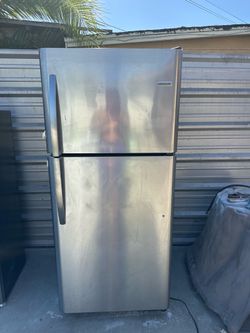 Frigidaire fridge