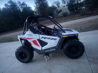 2022 rzr 200