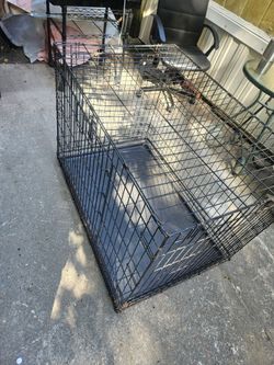 30H X 42L X 28W DOG KENNEL