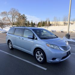 2015 Toyota Sienna