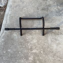 P90X Pull-Up Bar – Doorway Mount – Like New