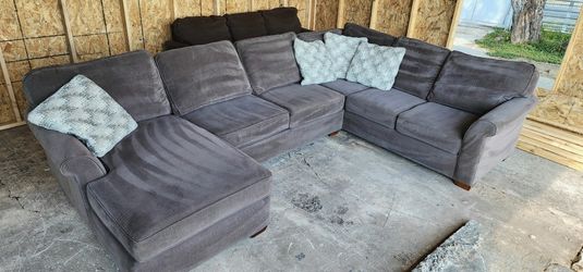 Pretty grey color sofa sectional Confortable Excellent Condition And Very Clean $545
No pets
No smoke
No stains
No Rips