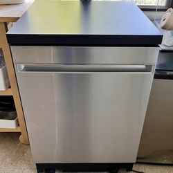 GE 24’’ stainless steel portable dishwasher, great condition