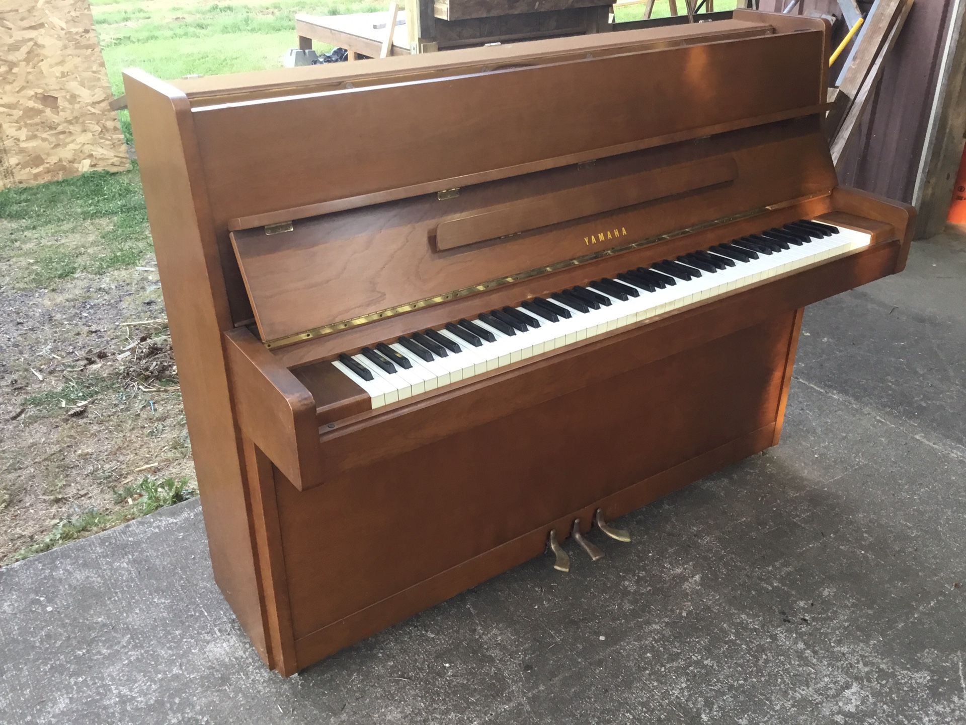 Yamaha Upright Piano