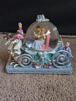 Disney Cinderella 50th Anniversary Carriage Snow Globe