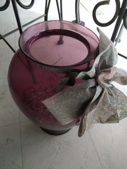 12" x 9" Glass purple vase with glass clear beads