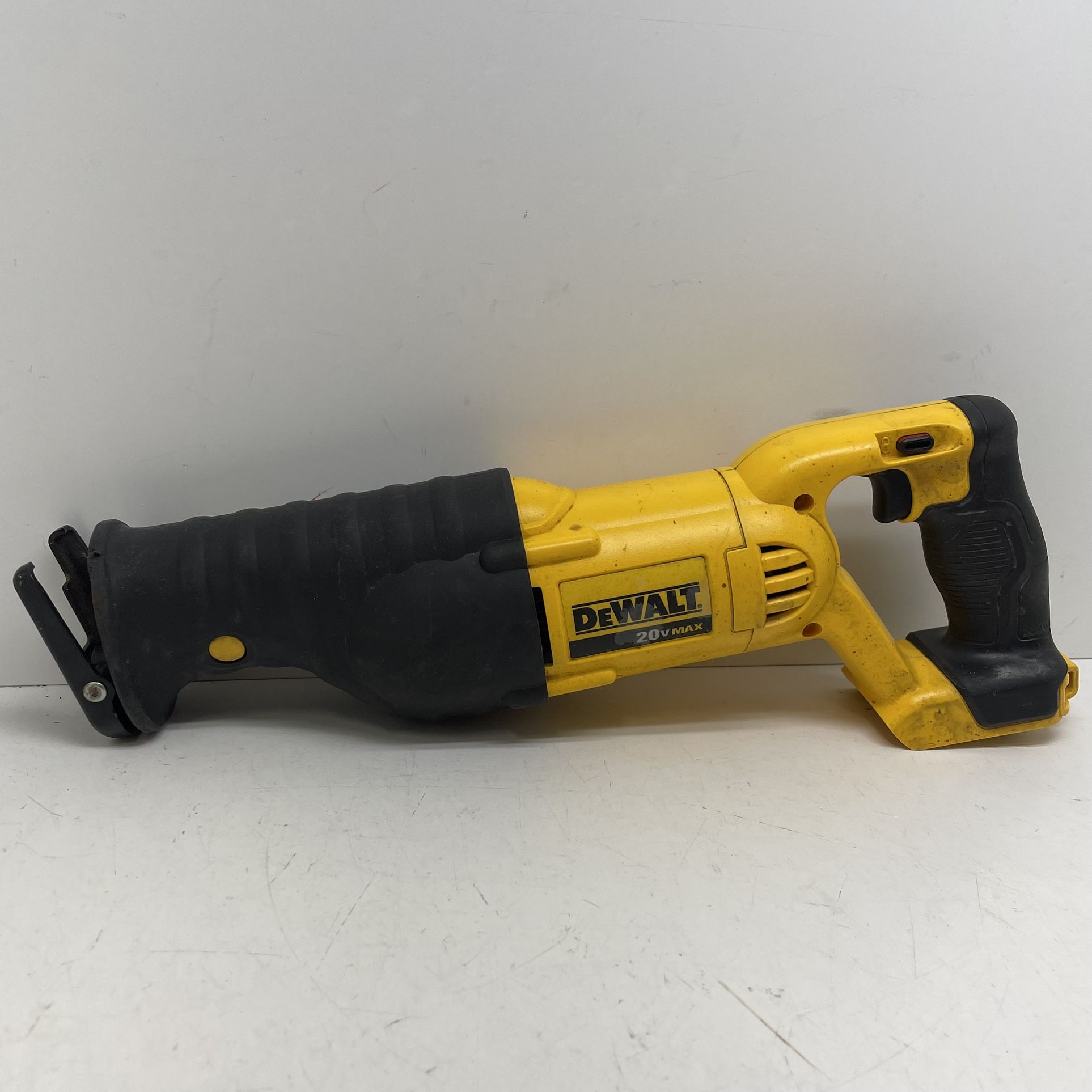 Dewalt 20v Variable Speed Reciprocating Saw 200662/14