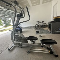 Spirit Fitness XG200 Elliptical