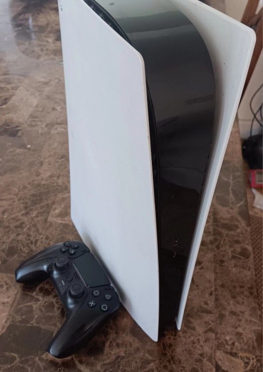 Ps5 W/ Controller