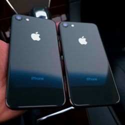 125 EACH / iPhone 8 Excellent Condition 64GB T-Mobile and Metro